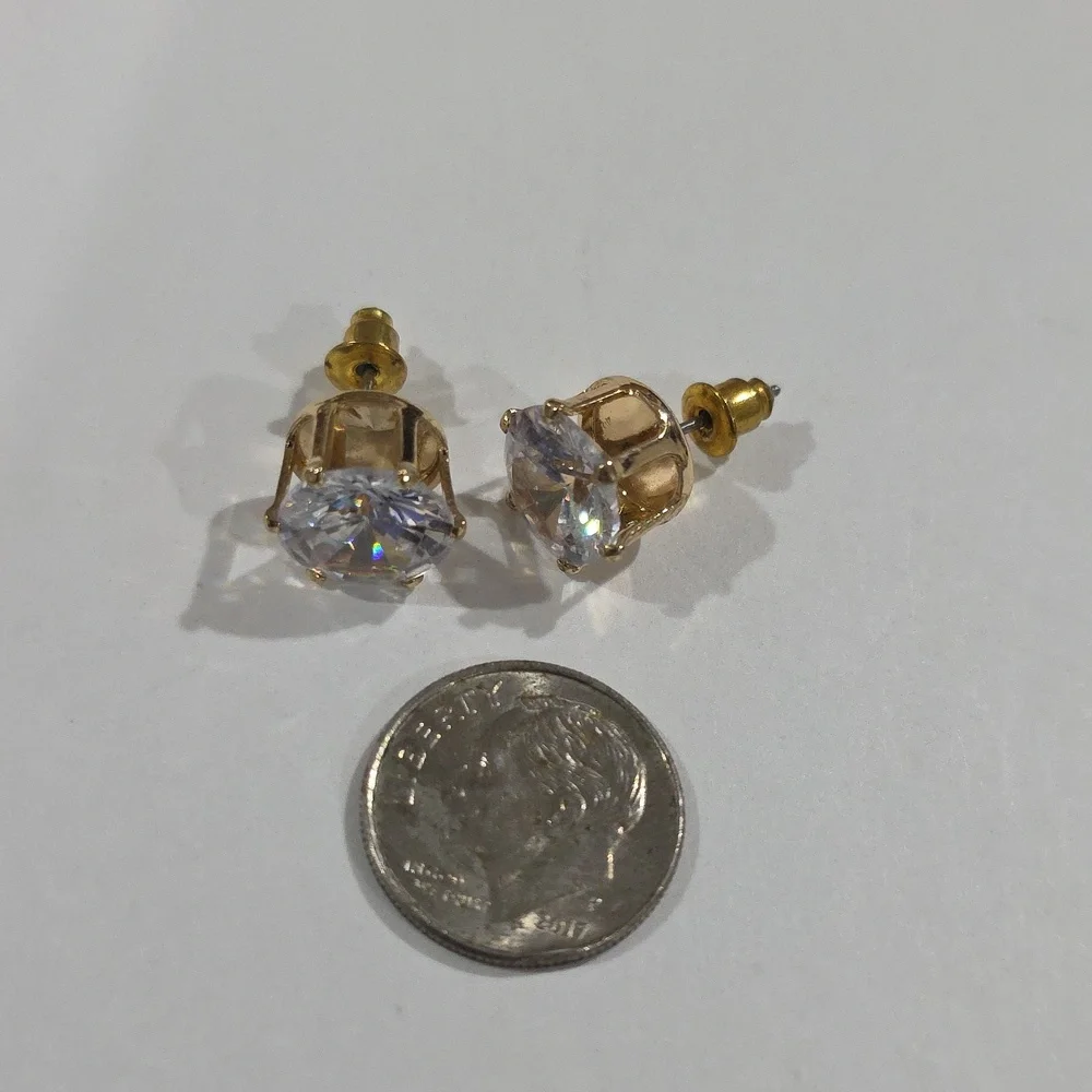 Gold Clear Crystal Stud Earrings – Sparkling Elegant Women’s Fashion Jewelry-